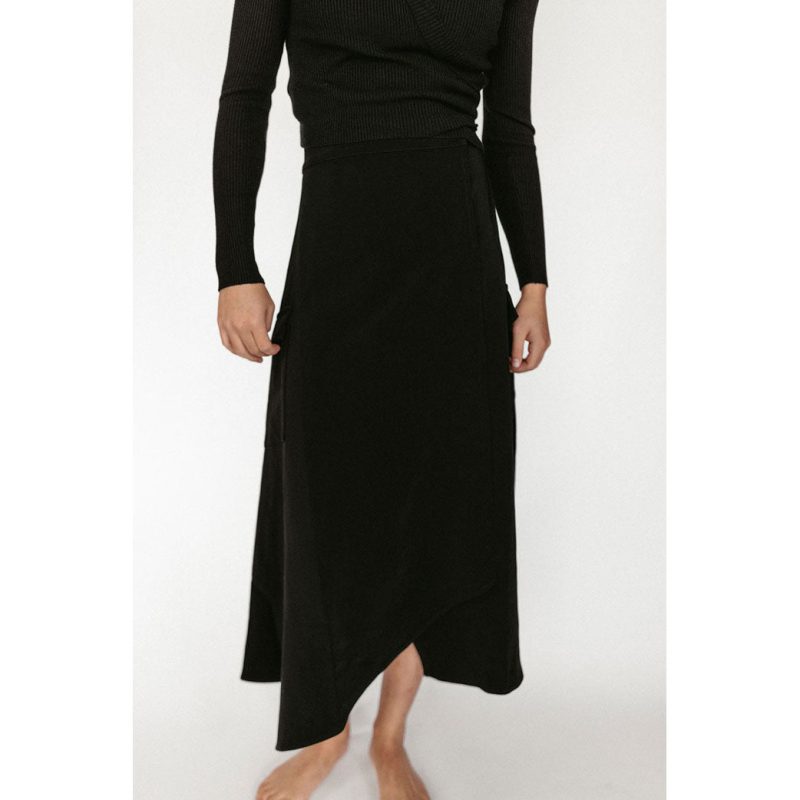 black asymmetrical pockets maxi skirt 814454