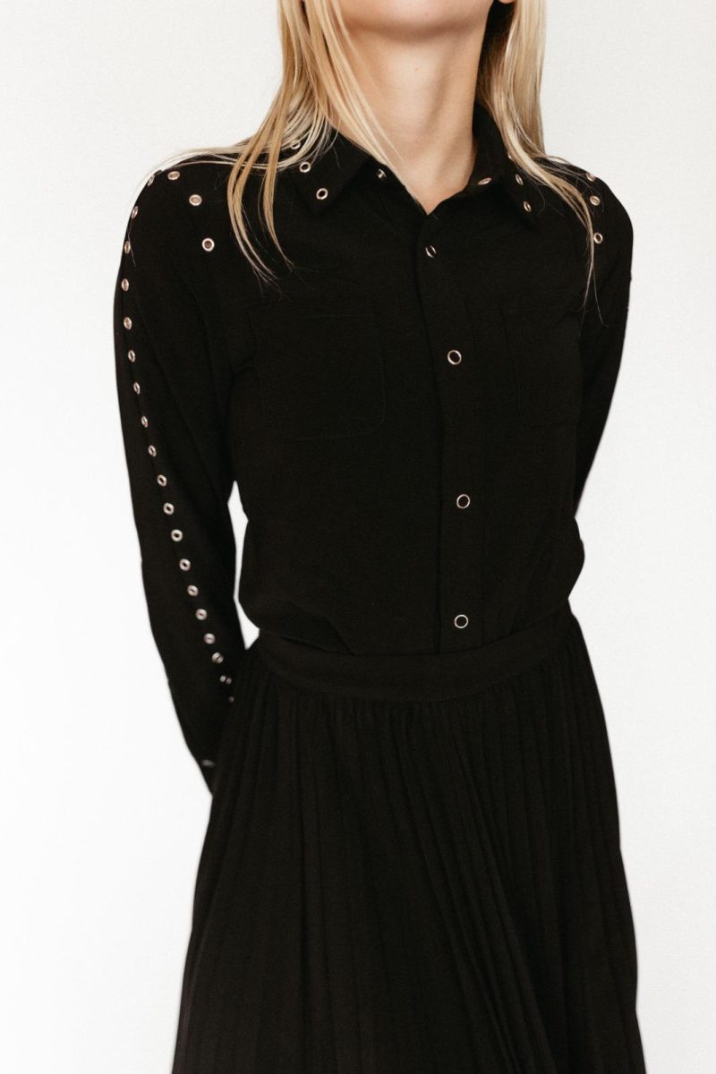 black rings snap blouse 496859